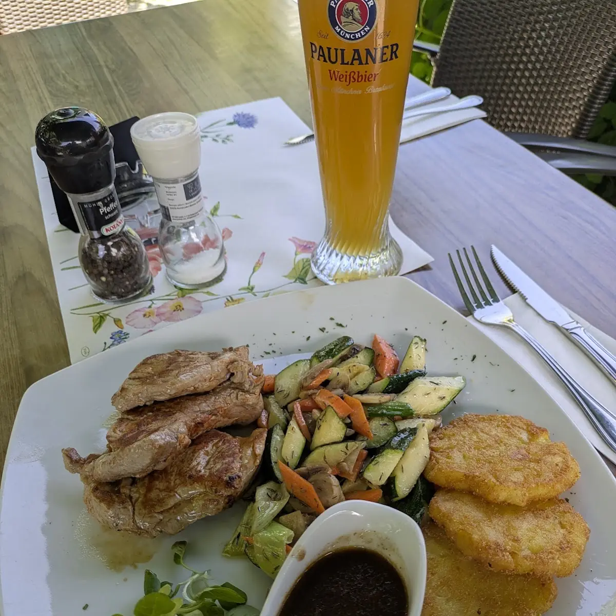 Essen und Trinken photo 1