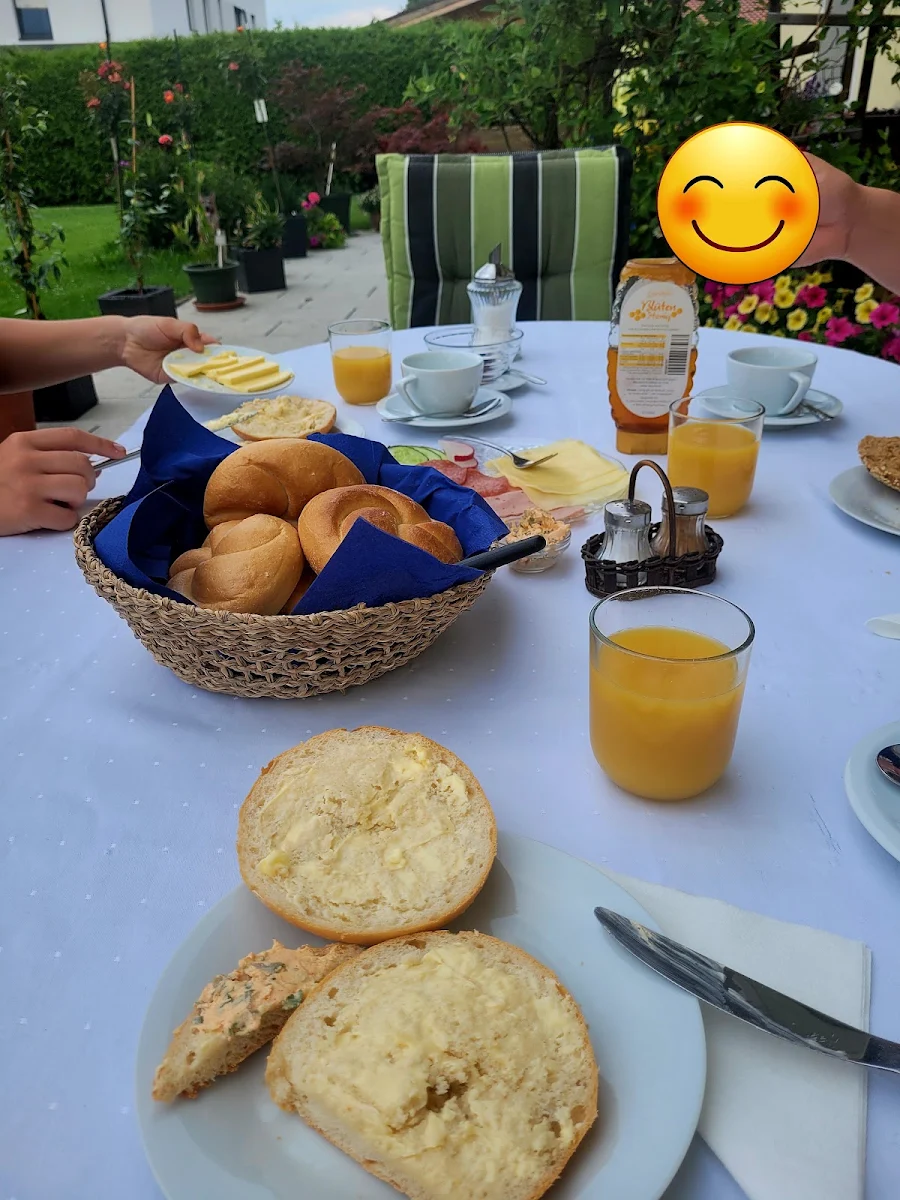 Essen und Trinken photo 2