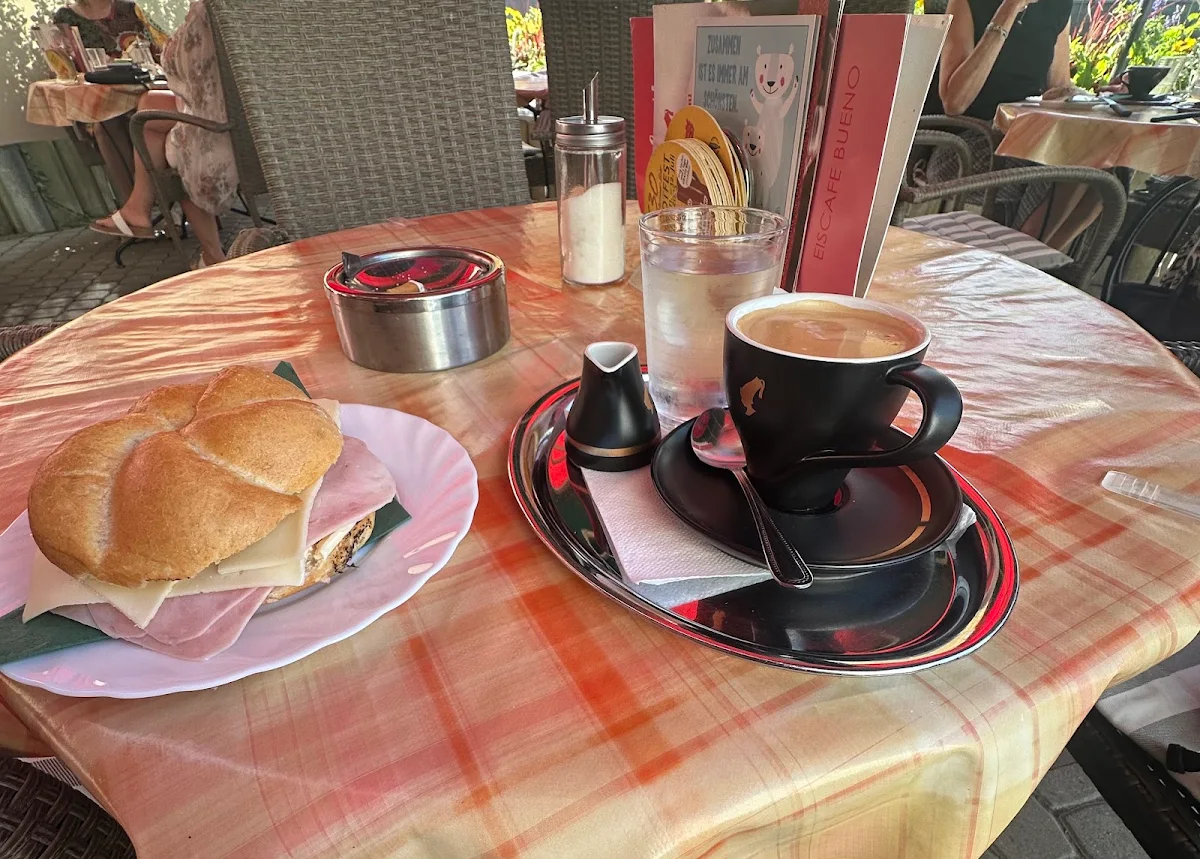 Essen und Trinken photo 1