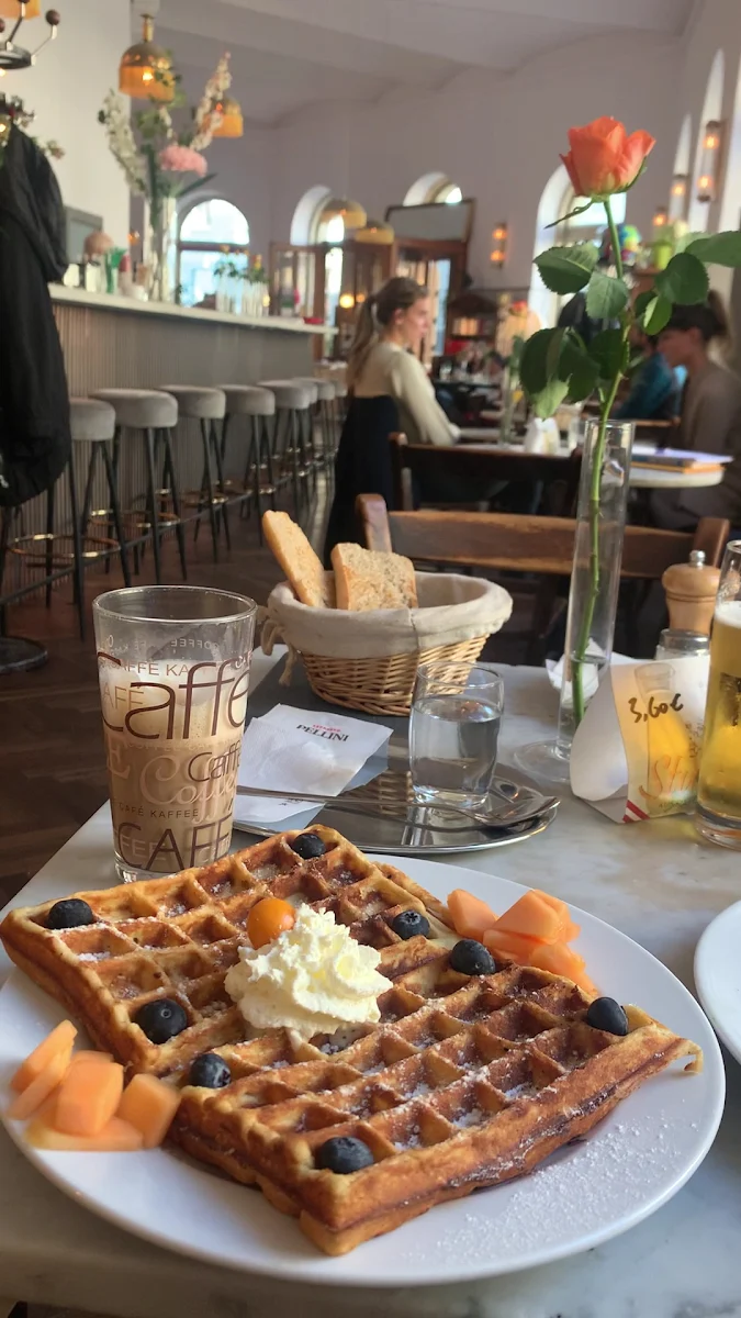 Essen und Trinken photo 2