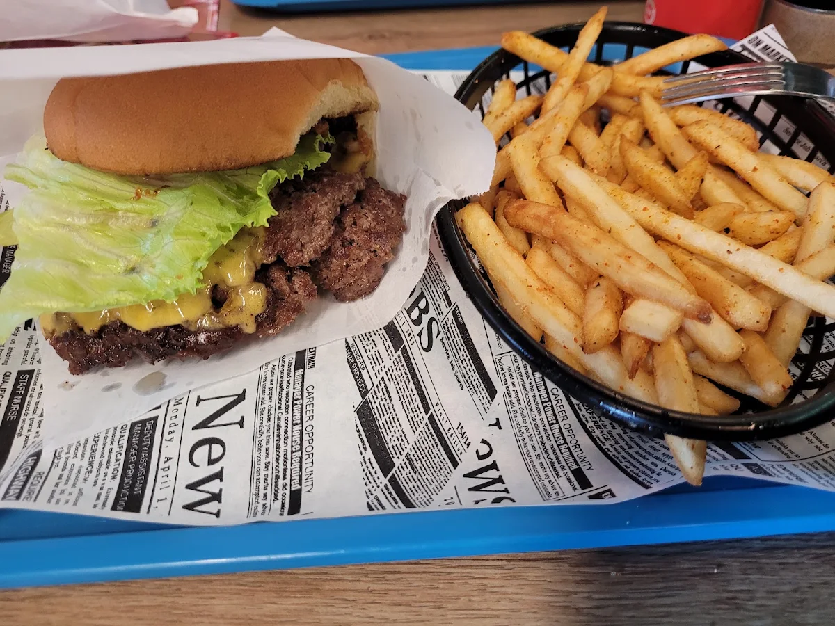 Essen und Trinken, Playoff Burger & Grill