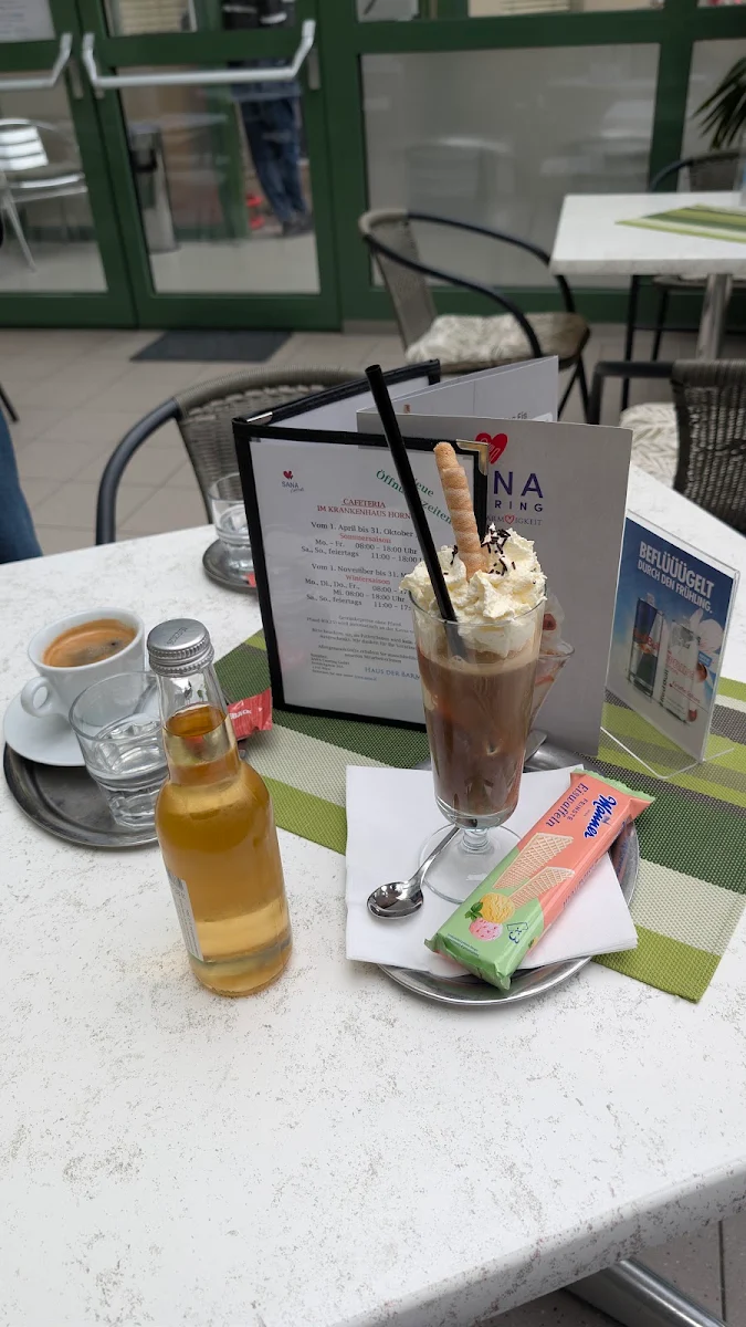 Essen und Trinken photo 2