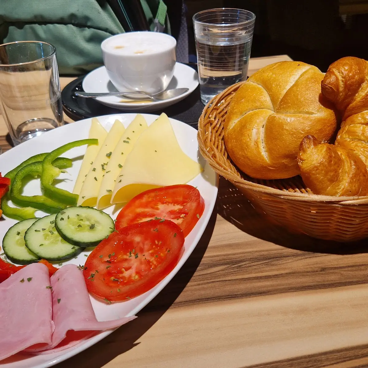 Essen und Trinken photo 2