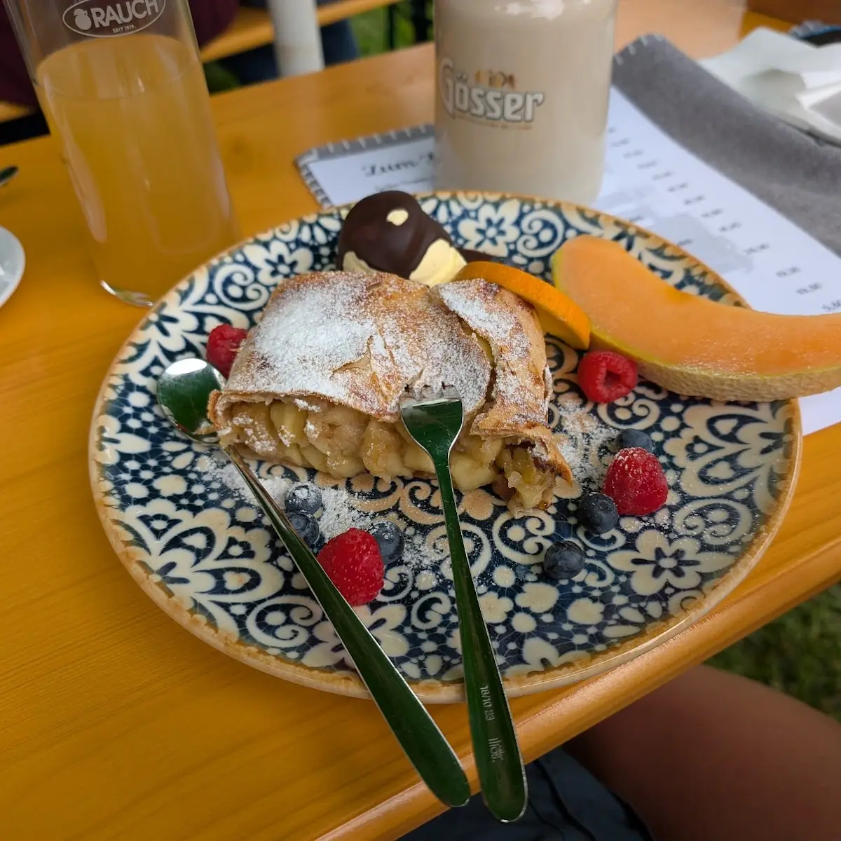 Essen und Trinken photo 3