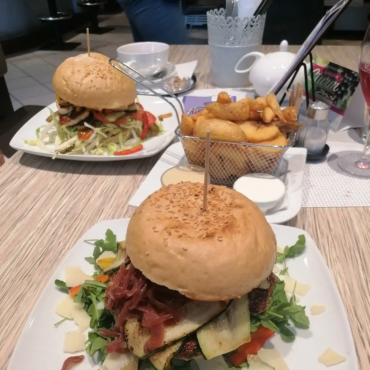 Essen und Trinken photo 2
