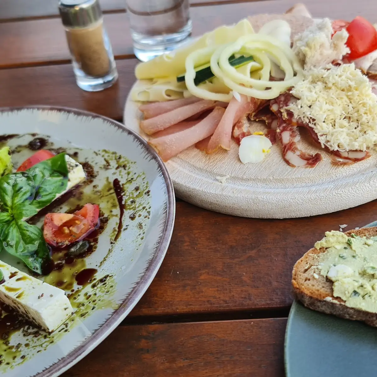 Essen und Trinken photo 2