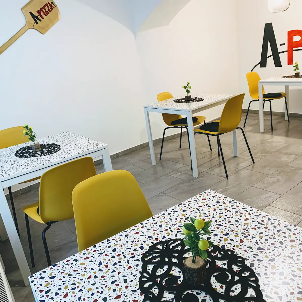 Atmosphäre, A-Pizza Jenbach