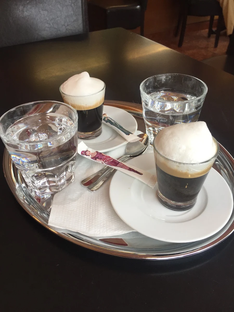Essen und Trinken photo 3