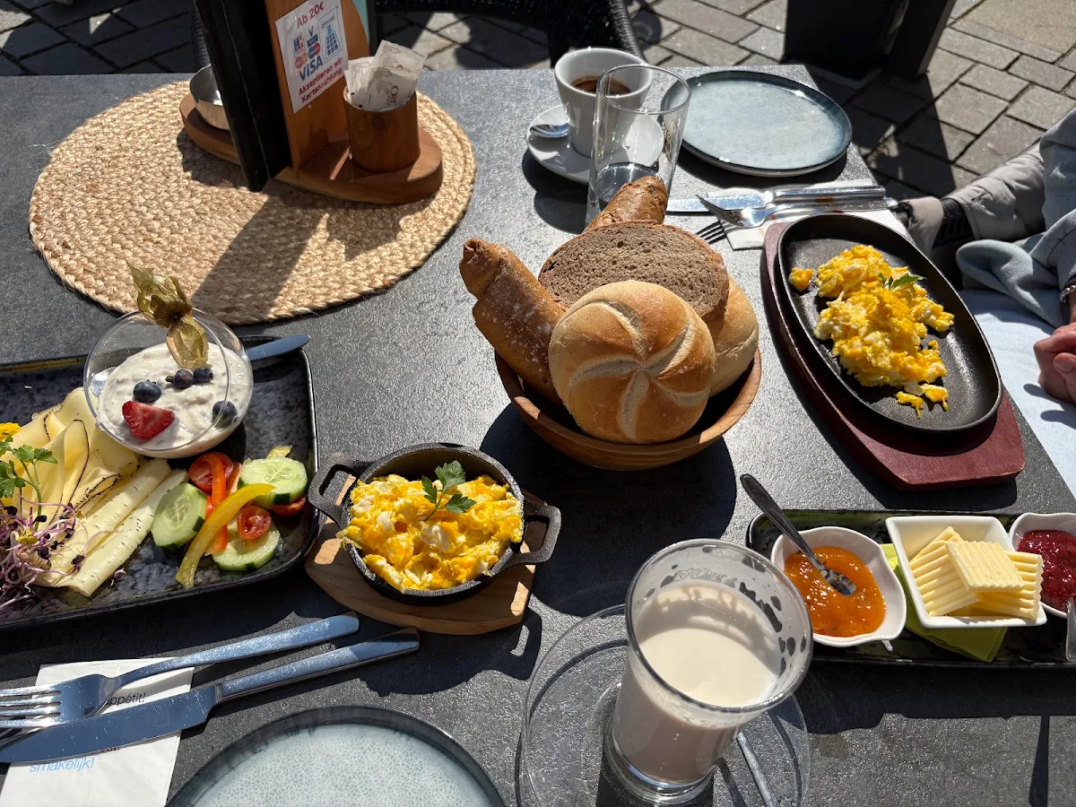 Essen und Trinken photo 2