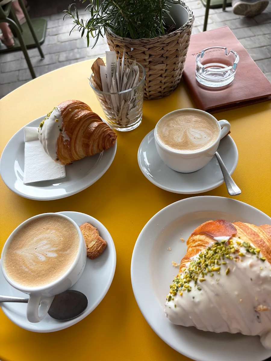 Essen und Trinken photo 1
