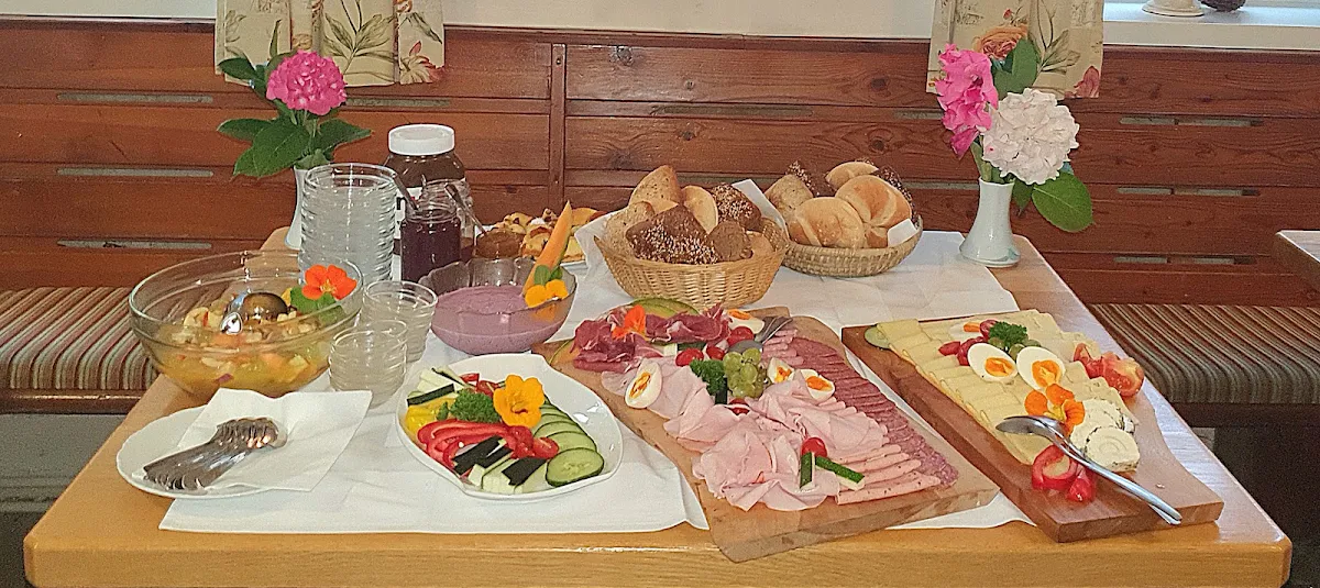 Essen und Trinken photo 2