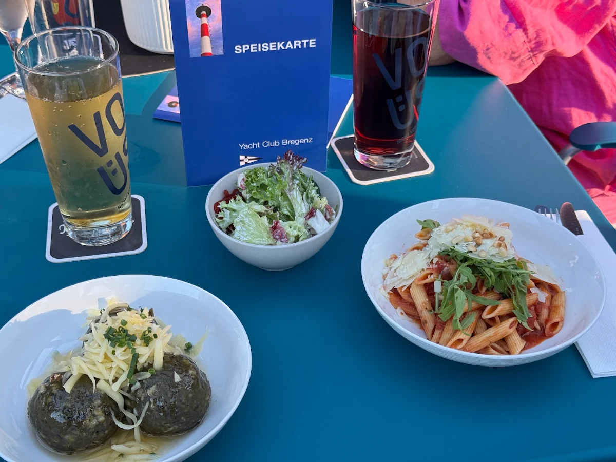Essen und Trinken photo 2