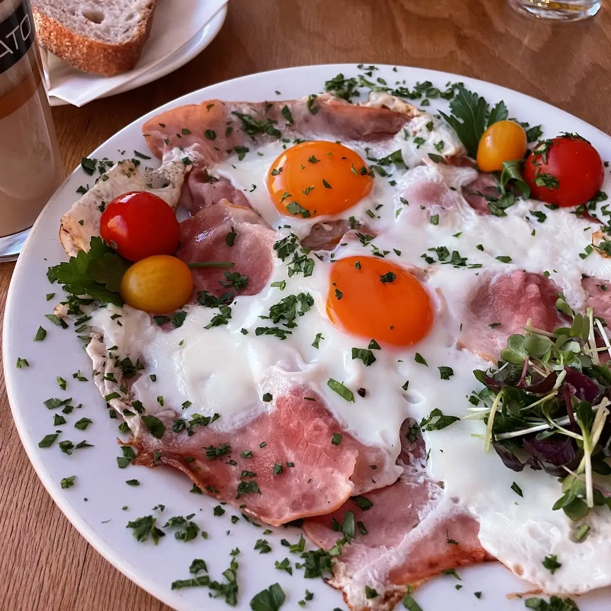 Essen und Trinken photo 3