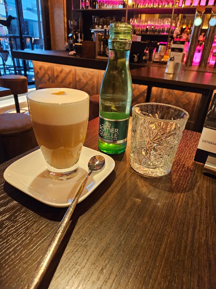 Essen und Trinken, Zum schwarzen Dackel