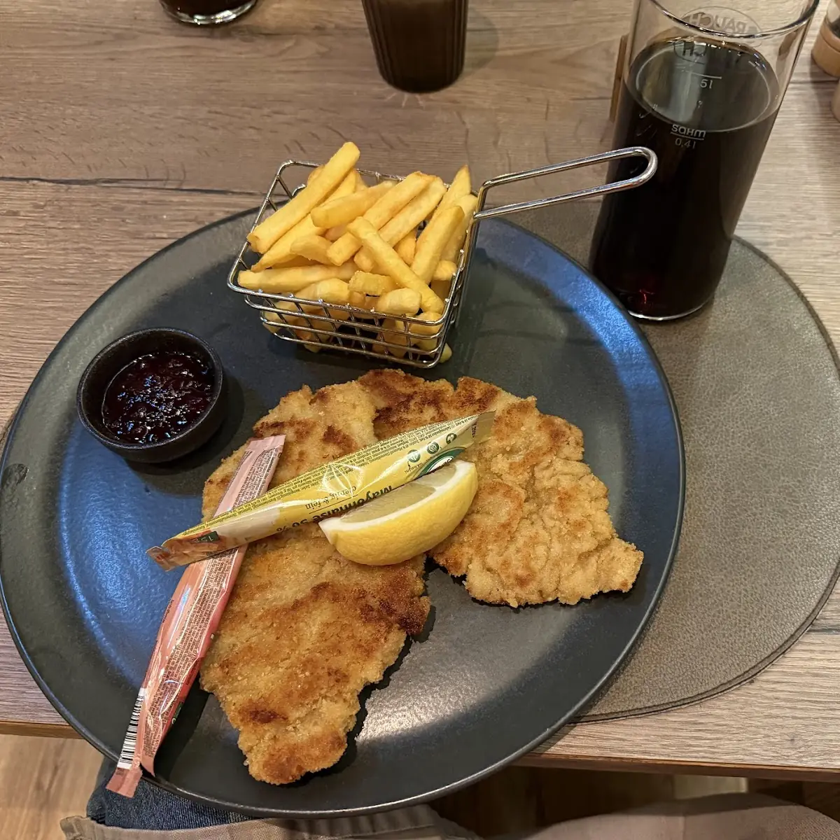 Essen und Trinken, Restaurant Central