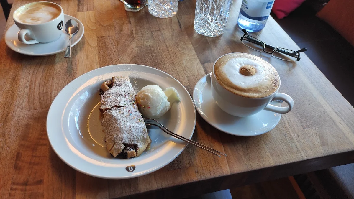 Essen und Trinken photo 3