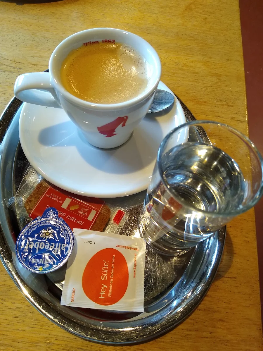 Essen und Trinken photo 1