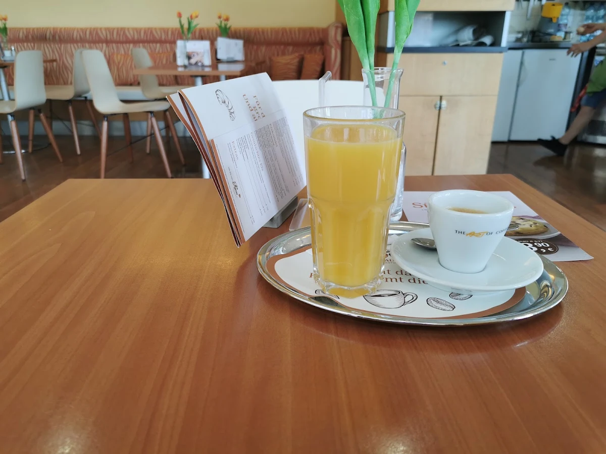 Essen und Trinken photo 2