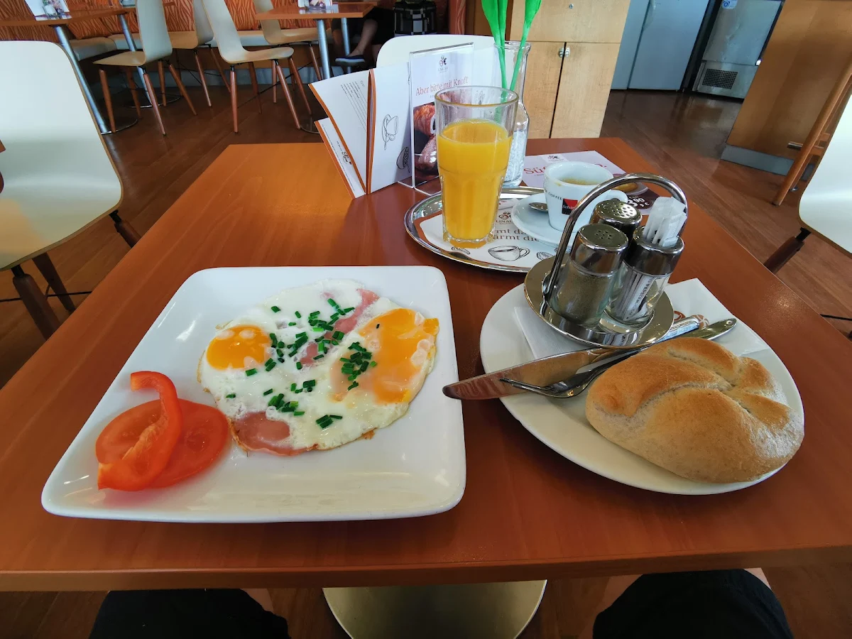 Essen und Trinken photo 3