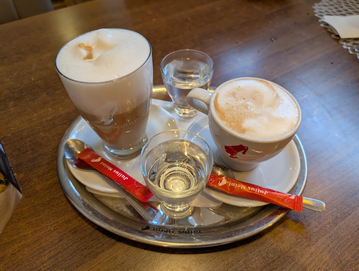 Essen und Trinken photo 1