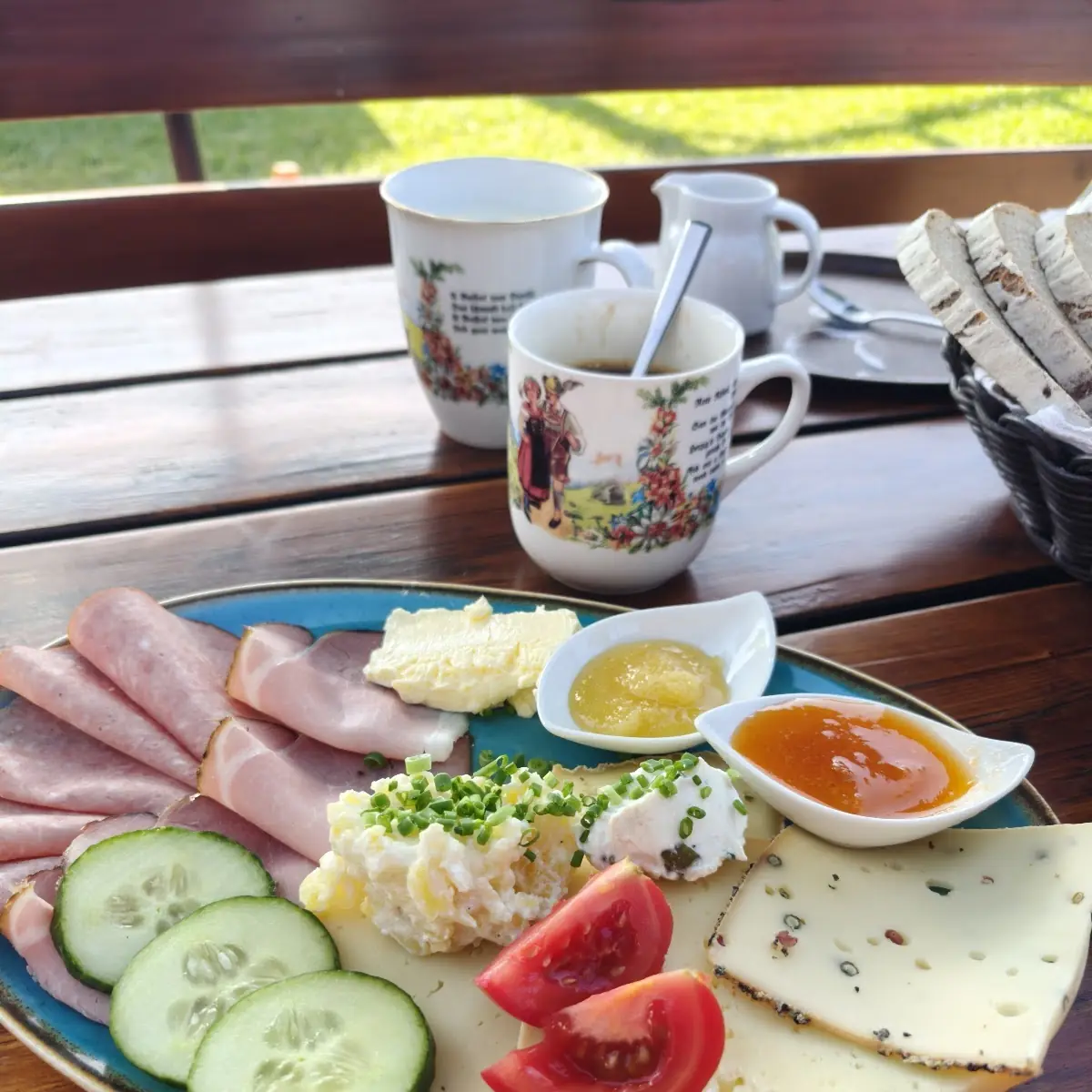 Essen und Trinken photo 3