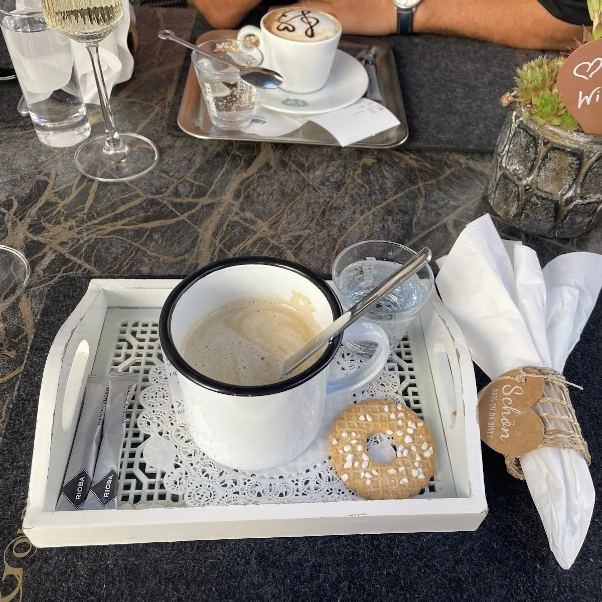 Essen und Trinken photo 3