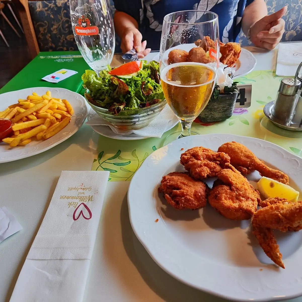Essen und Trinken photo 1