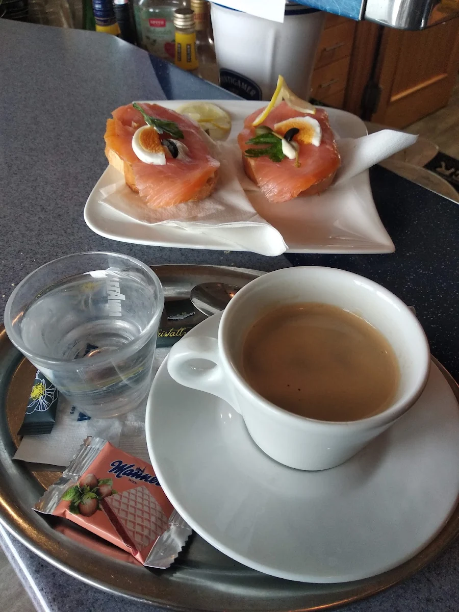 Essen und Trinken photo 2