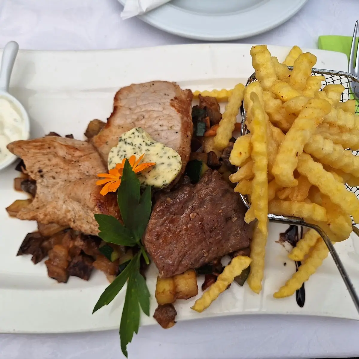 Essen und Trinken, Café Restaurant SAN MARINO