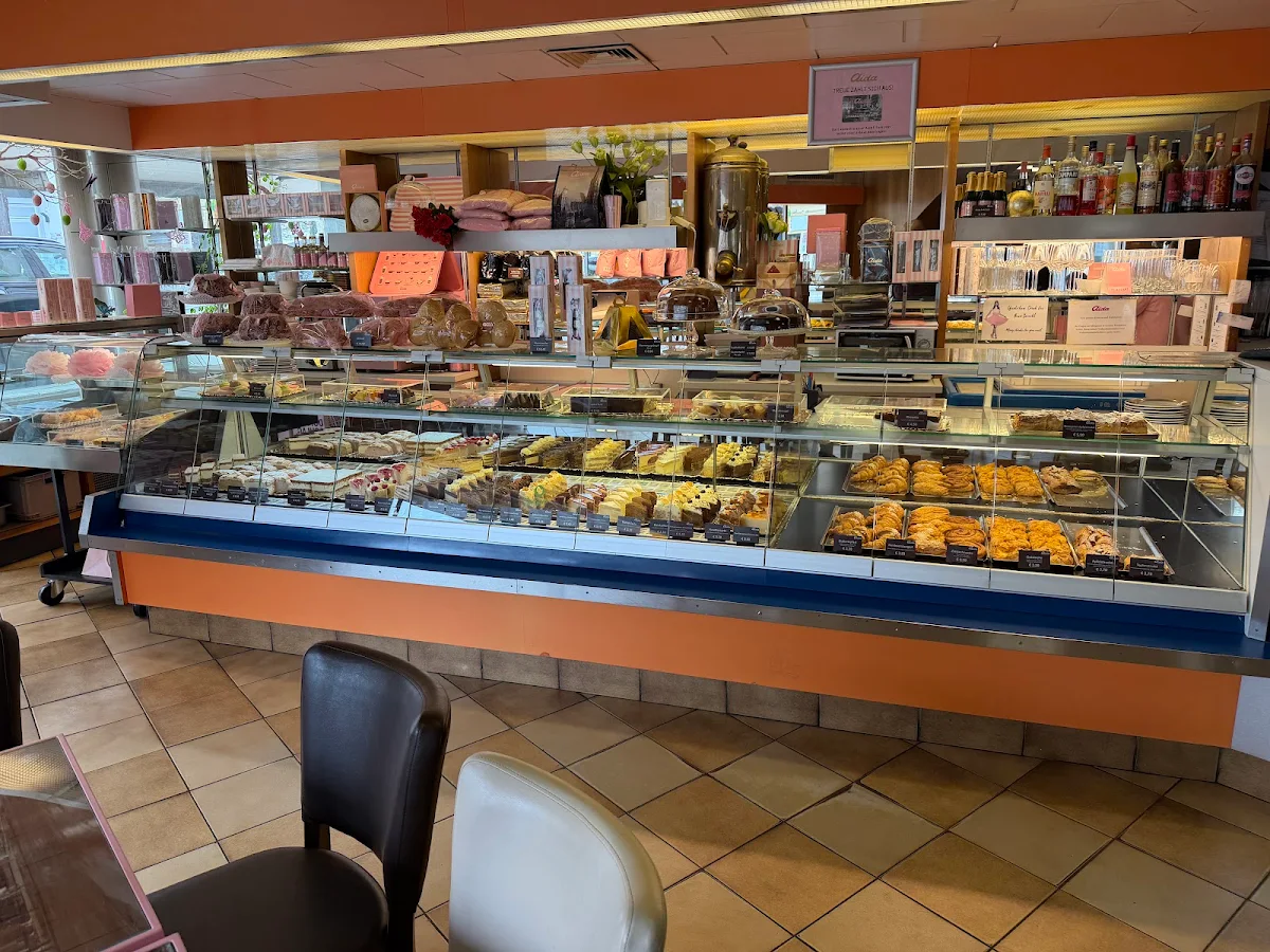 AIDA - Café-Konditorei Titelbild