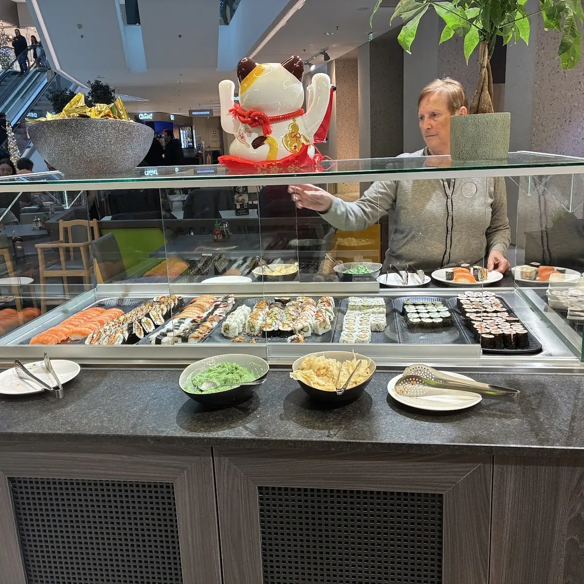 Zushi Market Kaufhaus Tyrol Titelbild