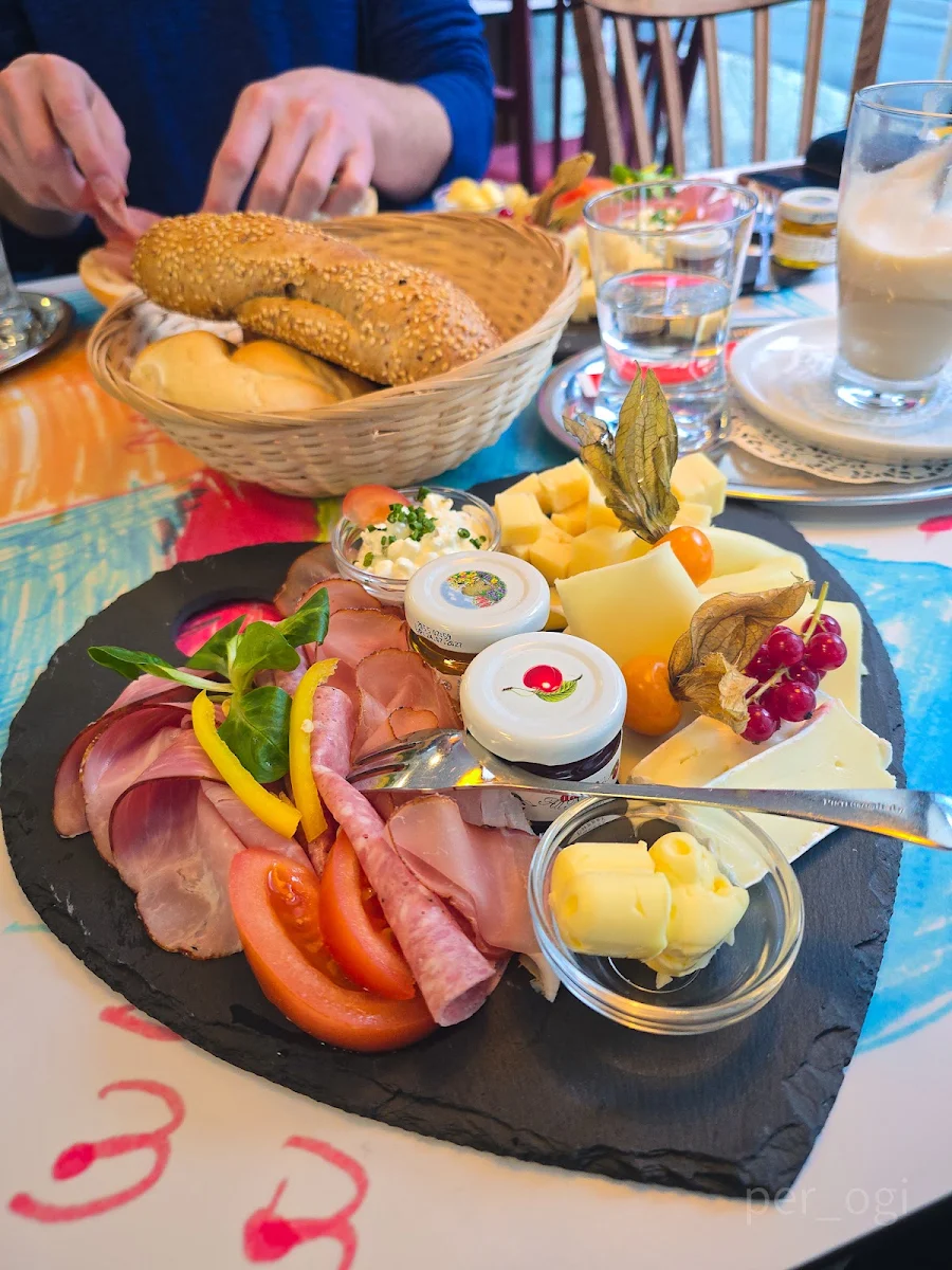 Essen und Trinken photo 2