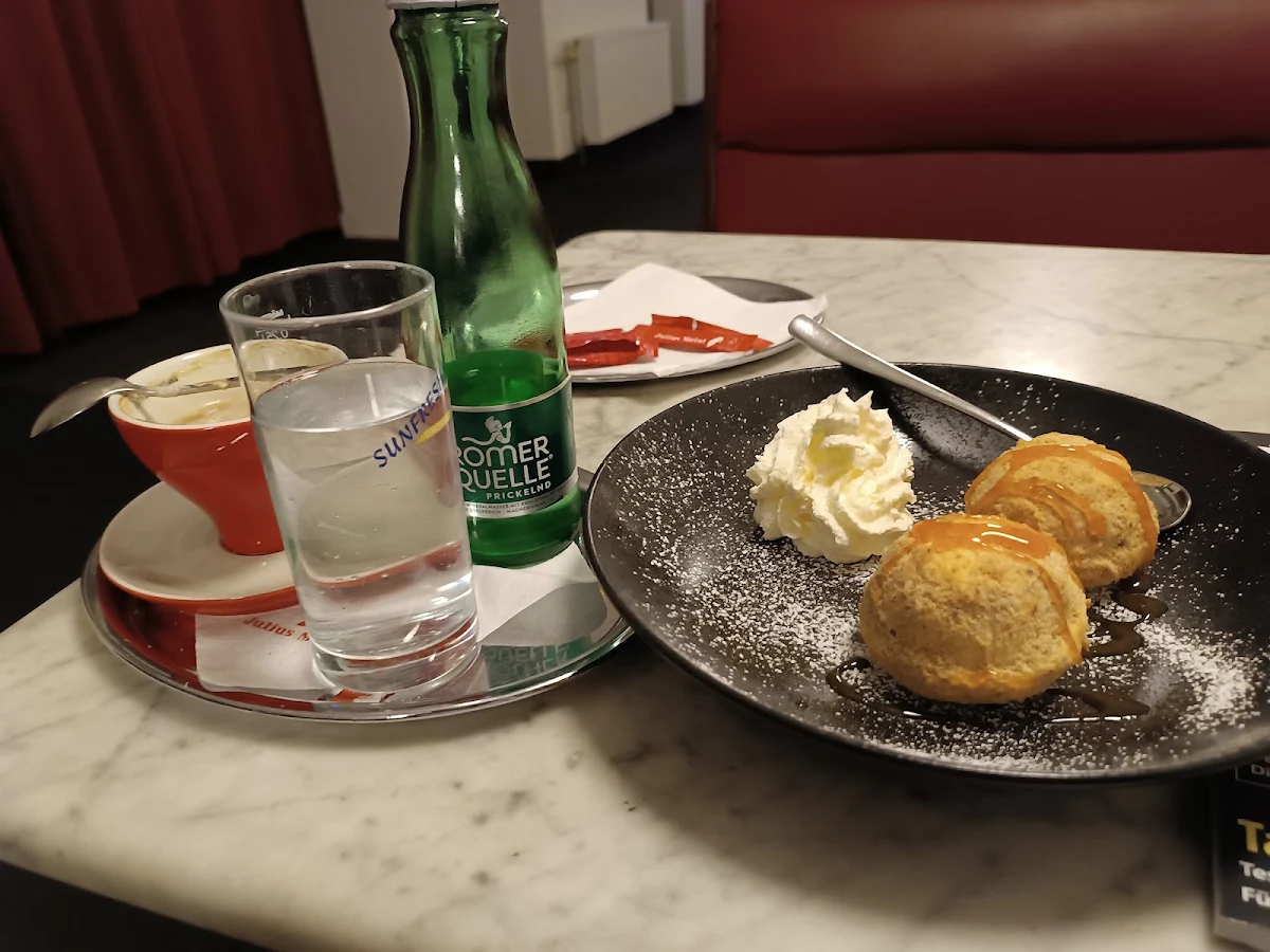 Essen und Trinken photo 1