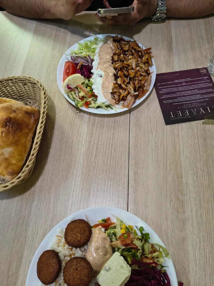 Essen und Trinken photo 6