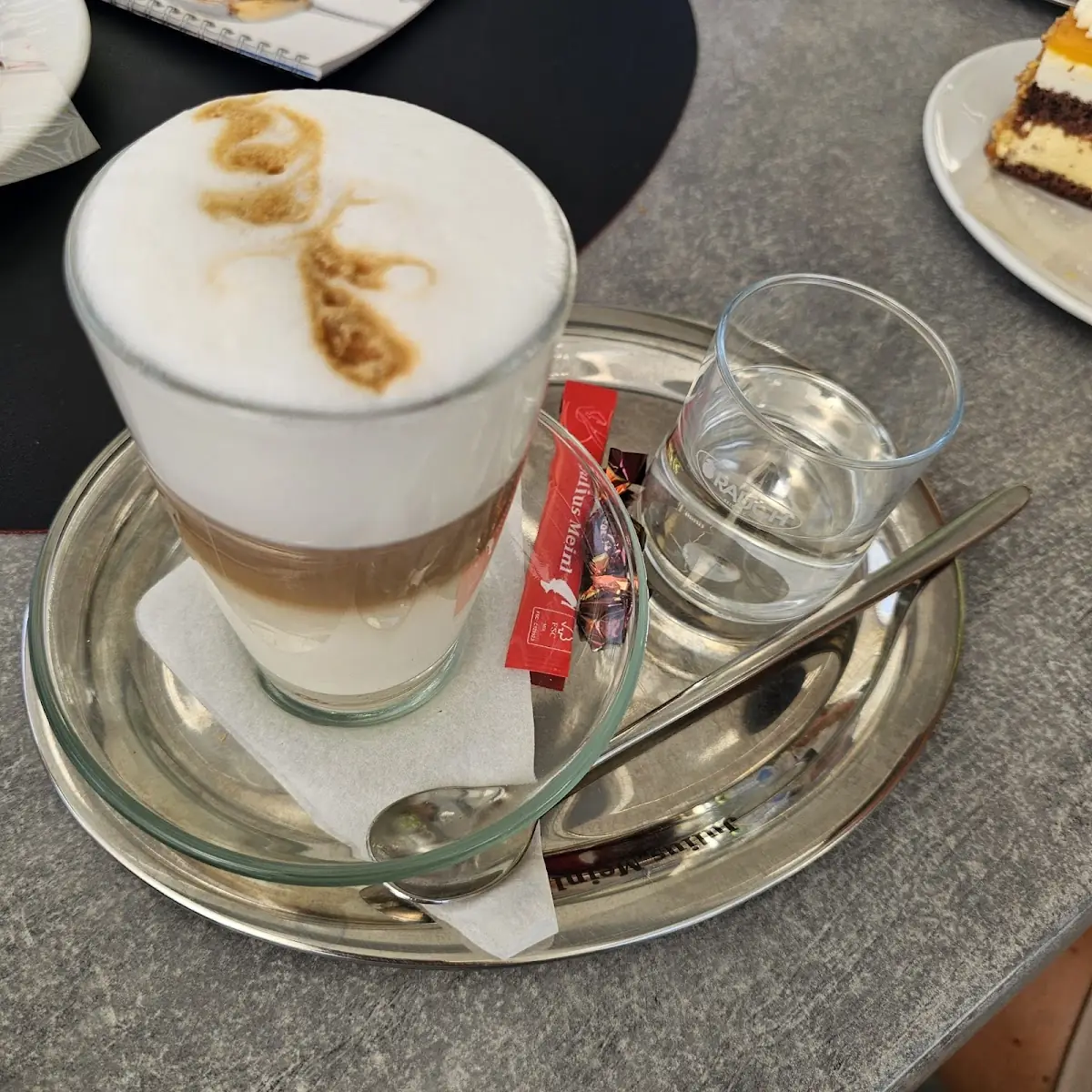 Essen und Trinken photo 2