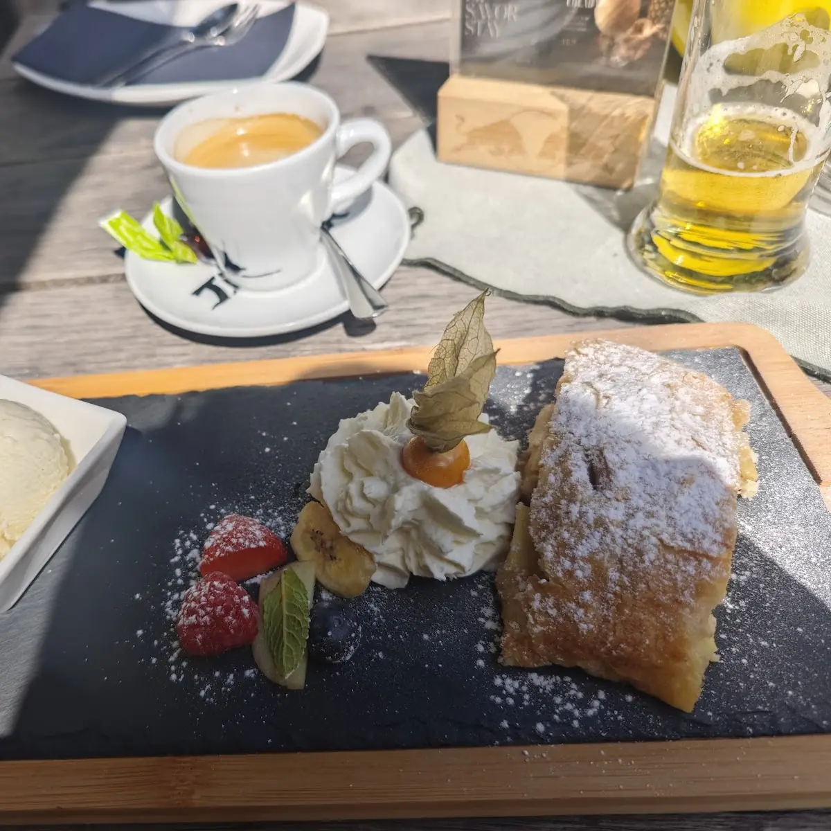 Essen und Trinken photo 3