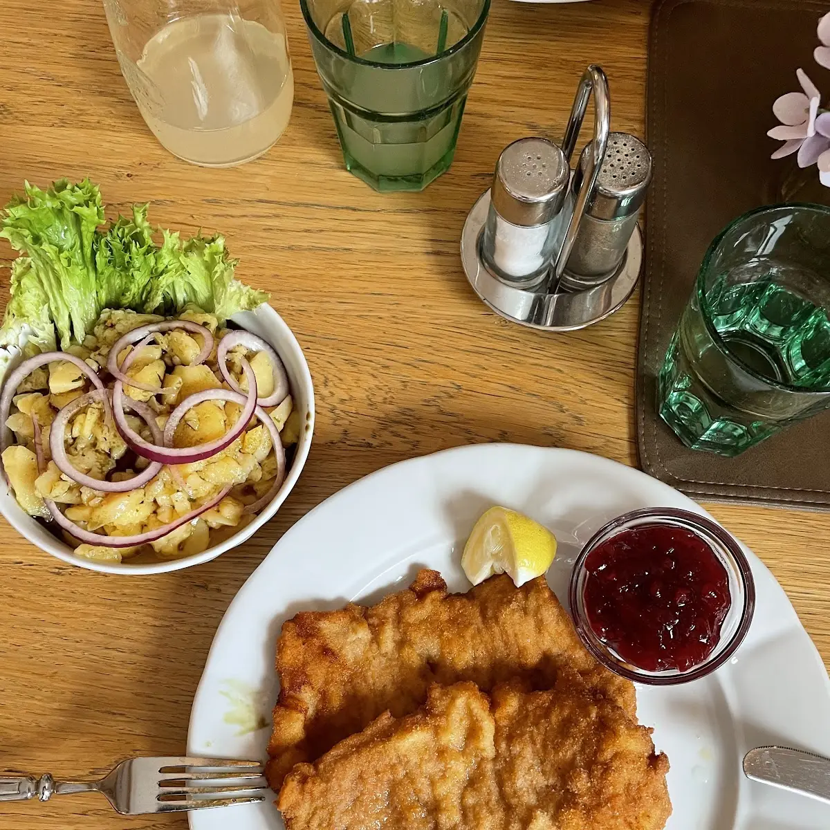 Essen und Trinken photo 3