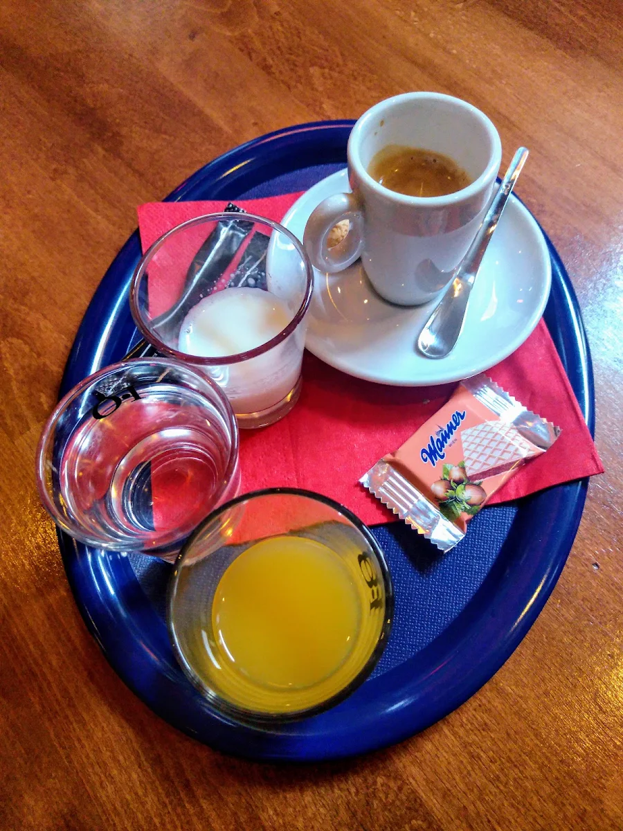 Essen und Trinken photo 1