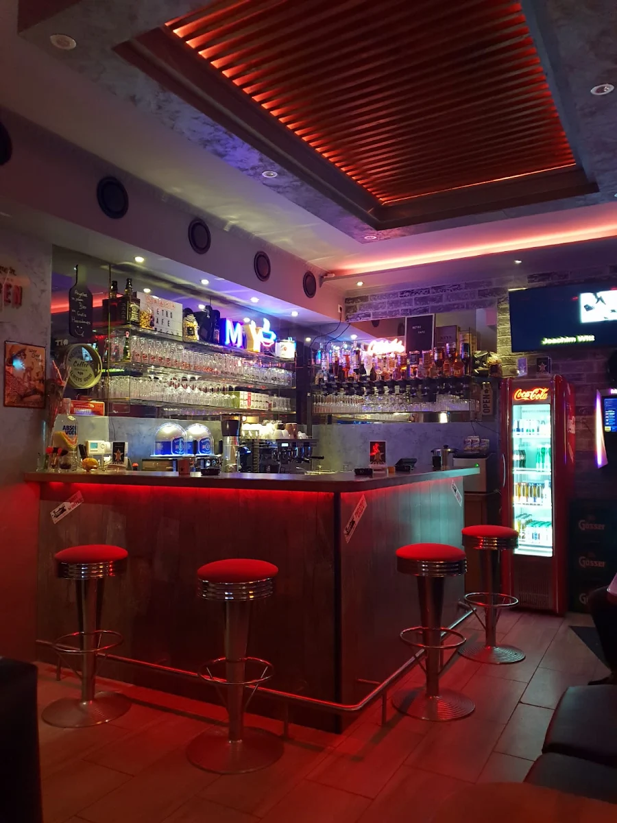 Retro Cafe Titelbild