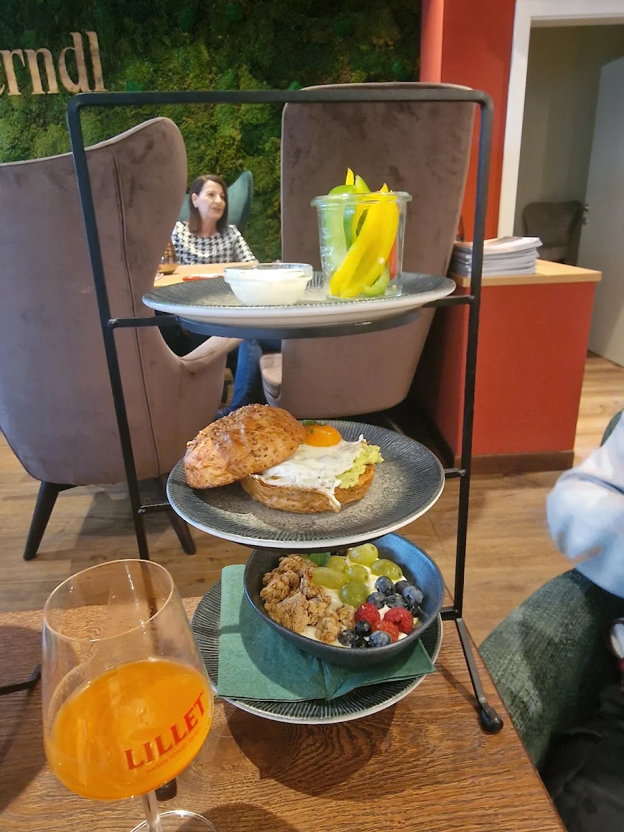 Essen und Trinken photo 1