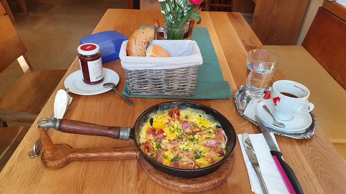 Essen und Trinken photo 2