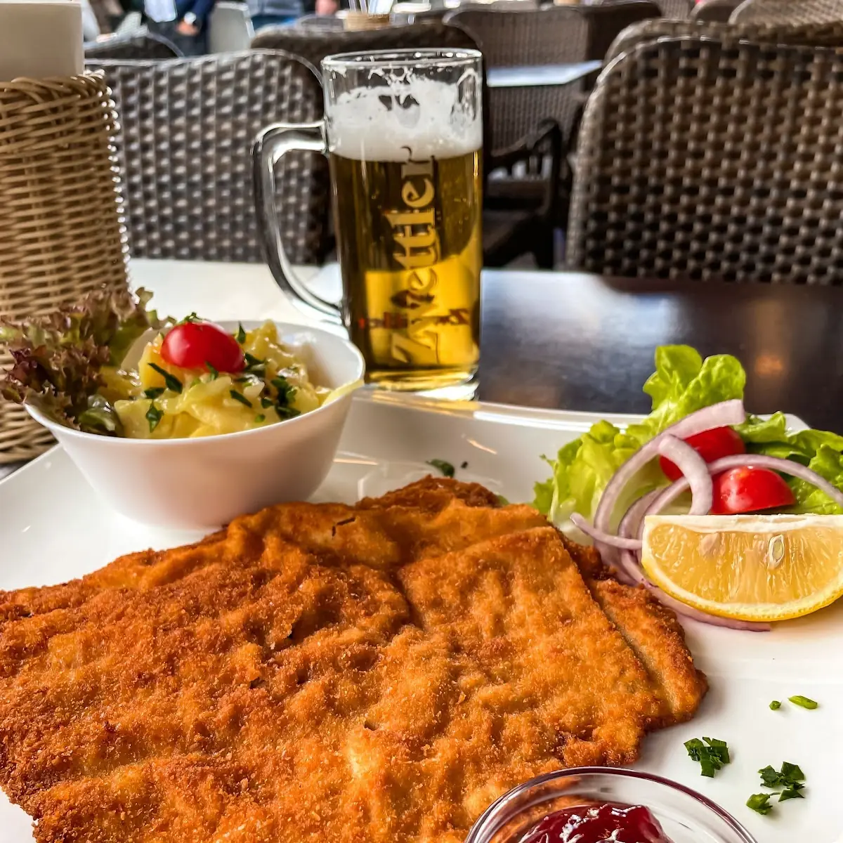 Essen und Trinken photo 2