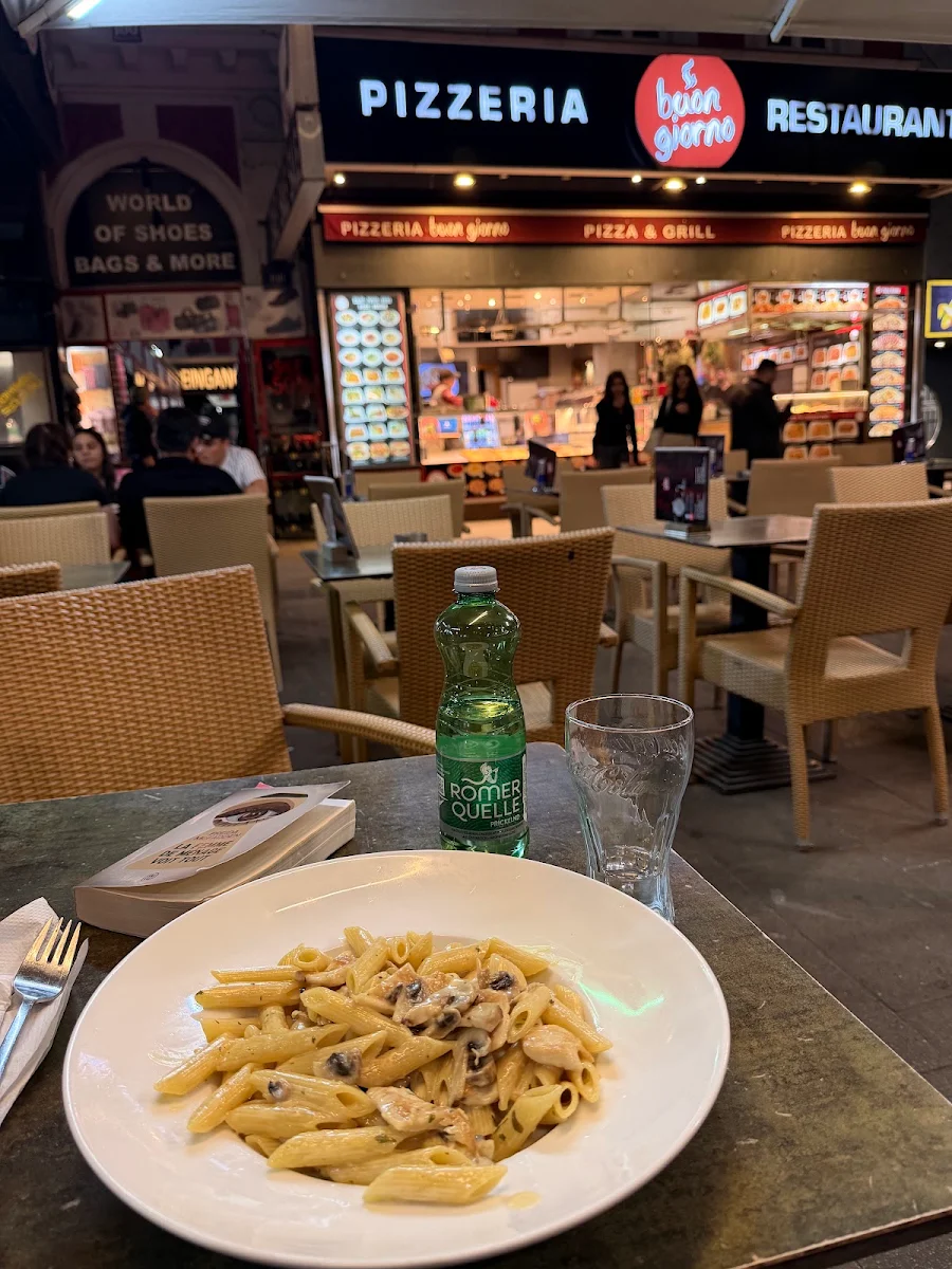Essen und Trinken photo 3