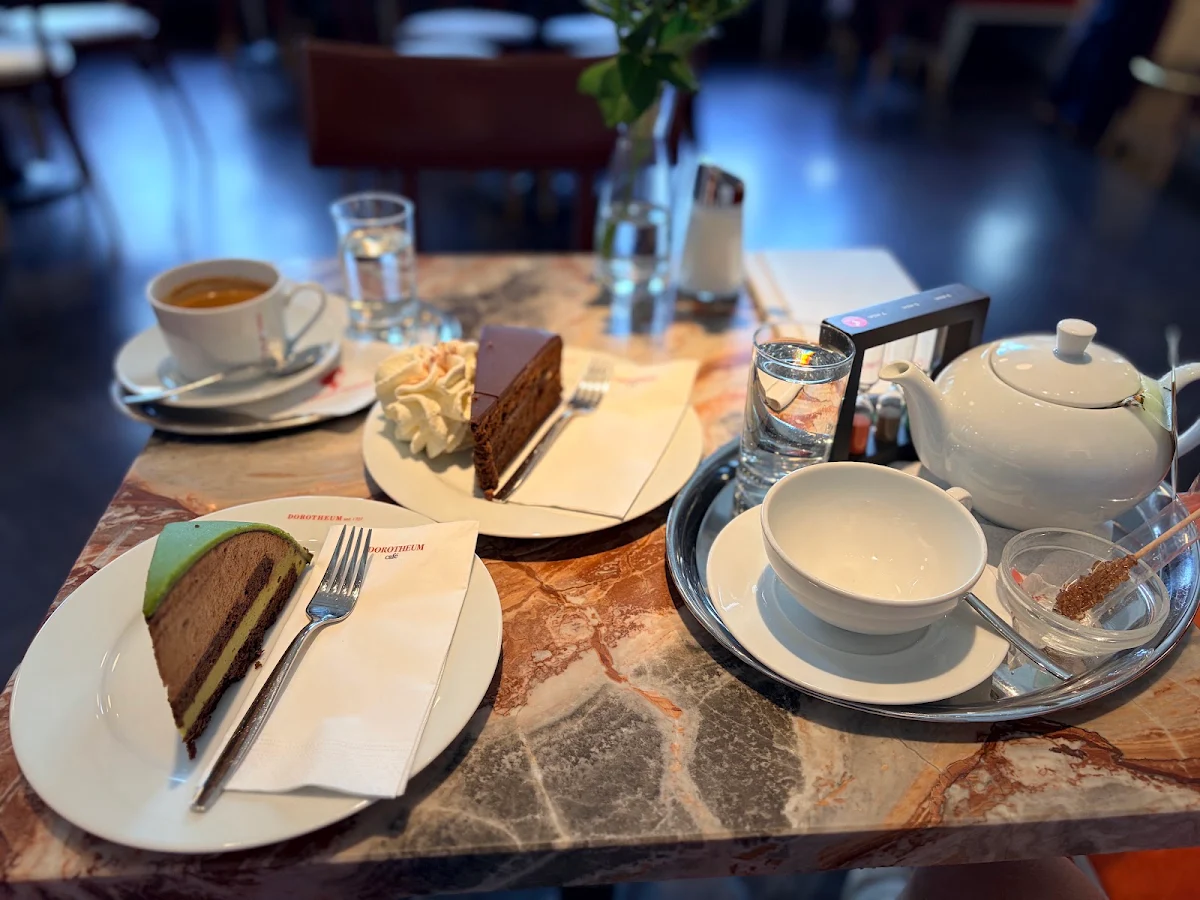 Essen und Trinken photo 3