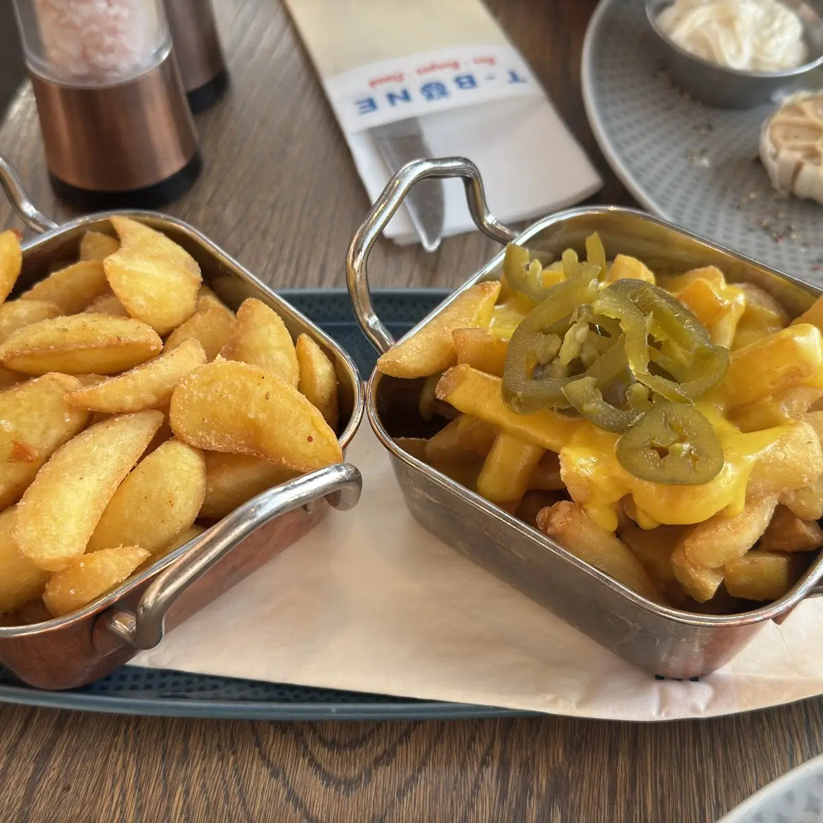 Essen und Trinken, T-Bone Bar Burger Steakhouse Parndorf
