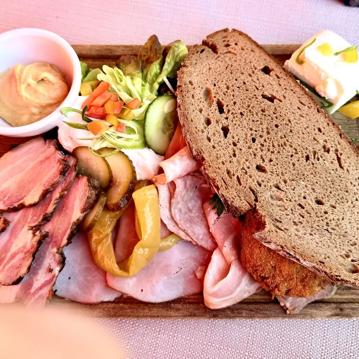 Essen und Trinken photo 2