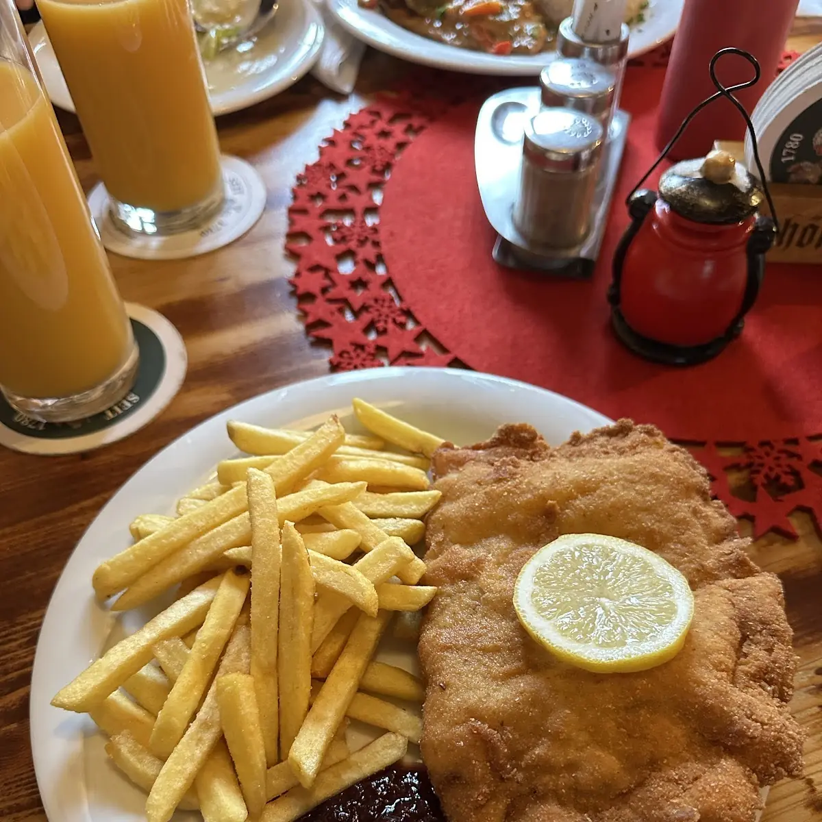 Essen und Trinken photo 2
