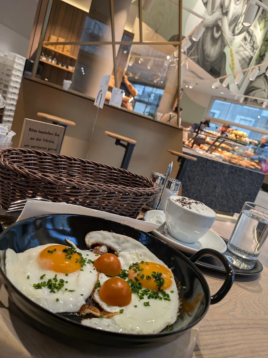 Essen und Trinken photo 3