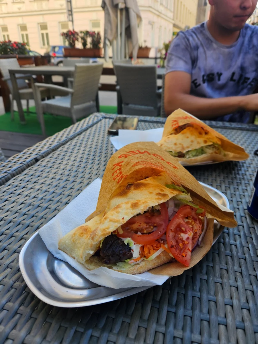 Essen und Trinken photo 1