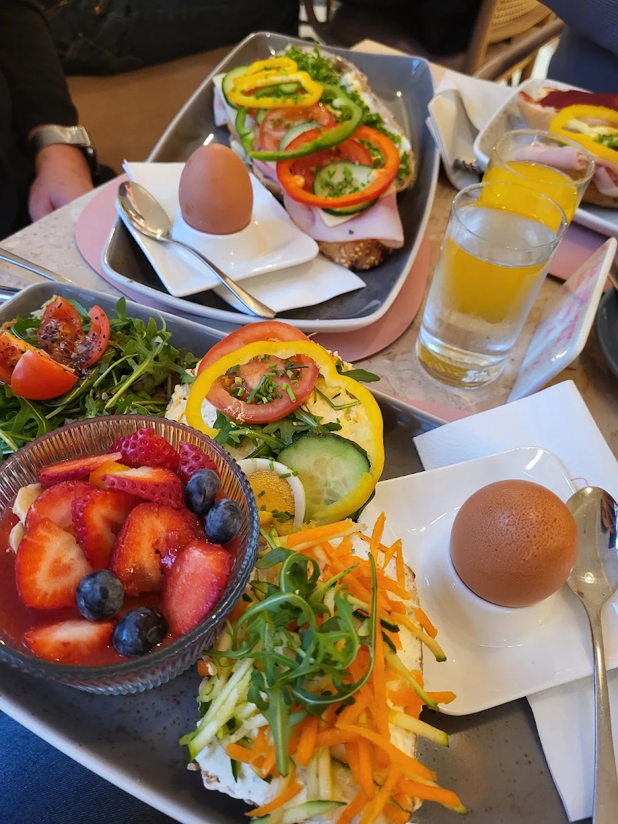 Essen und Trinken photo 2
